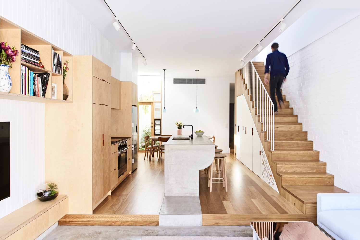 High House Sets the Level of Light, Functionality and Space to High